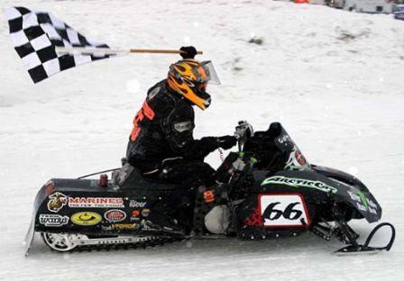 Gary Moyle winning Eagle River in 2007 on Arctic Cat